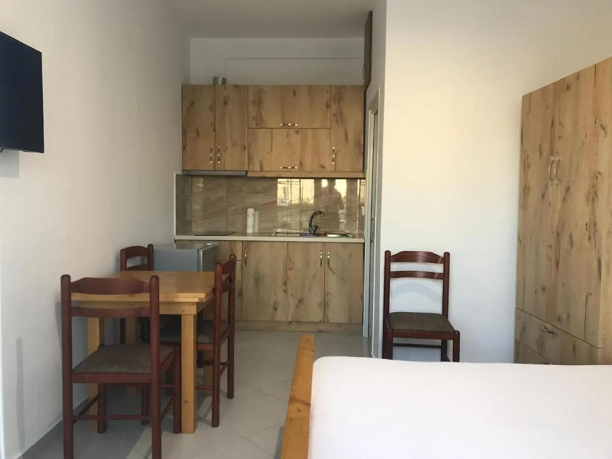 Vila Bedro Sarandë Affittacamere