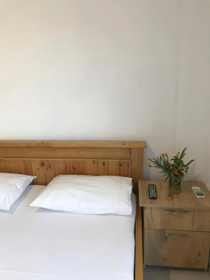 Vila Bedro Sarandë 0*,  Albania