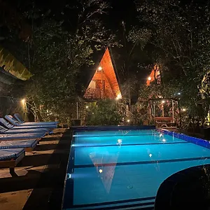 levona-garden-resort.kandyhotelsnow.com/